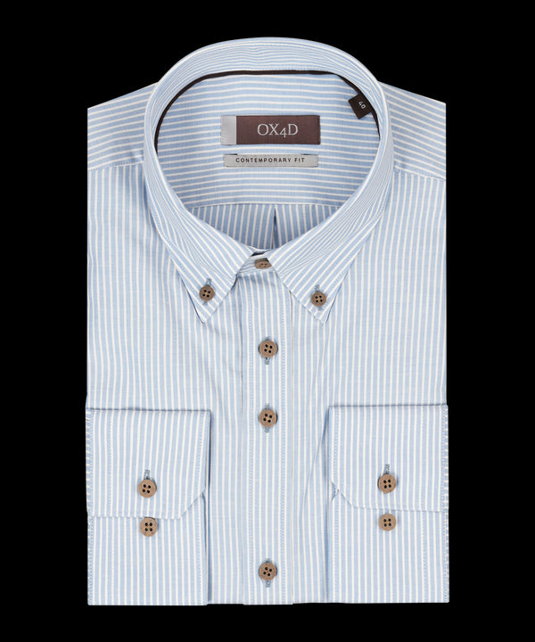 Lichtblauw overhemd met witte strepen en button-down